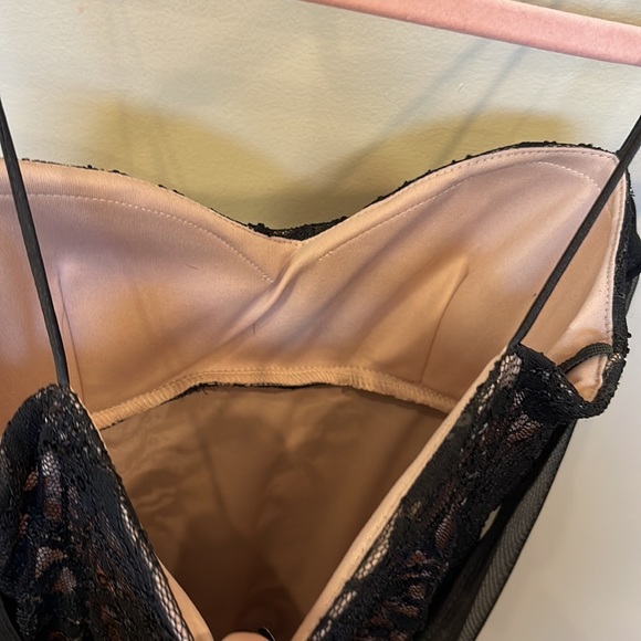 STUNNING Black Lace Evening Gown - Picture 5 of 8